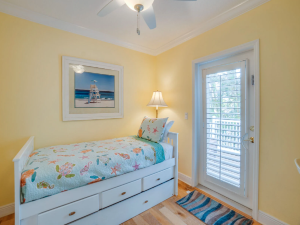 Luxury Coastal Retreat in Holmes Beach Sleeps 8